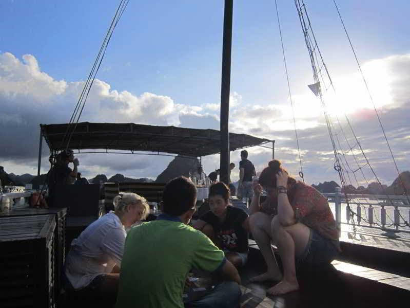 מלון הלונג Halong Legacy Cruise מראה חיצוני תמונה